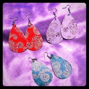 Leather feel tear drop wire floral earrings